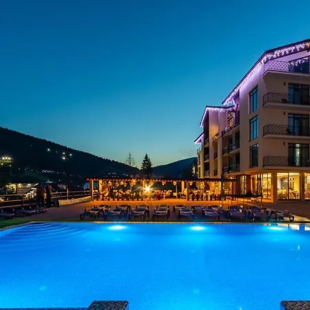 Gold Palace Wellness & Hotell 2*