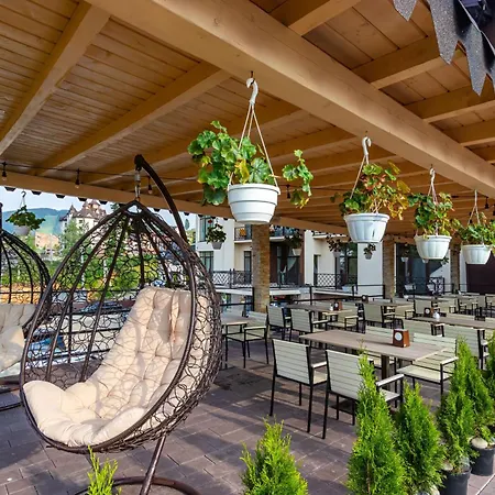 Hotell Gold Palace Wellness & Bukovel