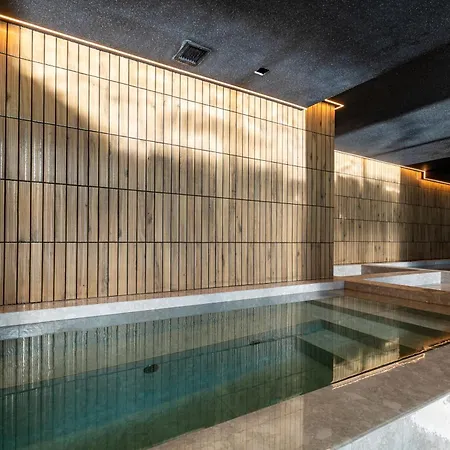 Gold Palace Wellness & 2*