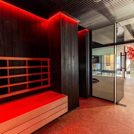 Gold Palace Wellness & Отель