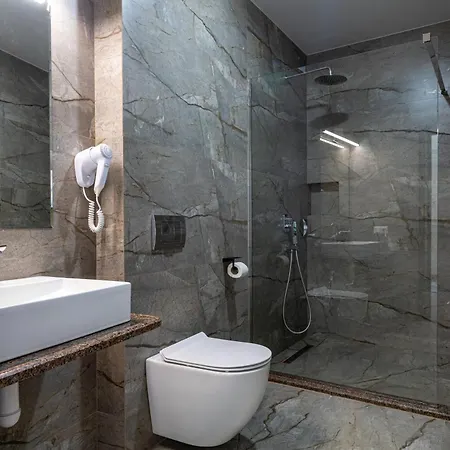 Gold Palace Wellness & Bukovel