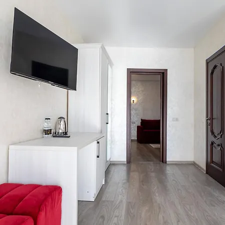 Отель Gold Palace Wellness & 2*