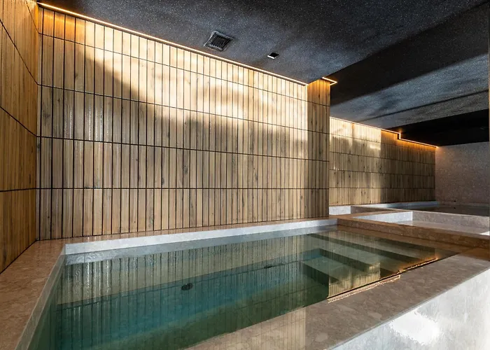 Gold Palace Wellness & 2*