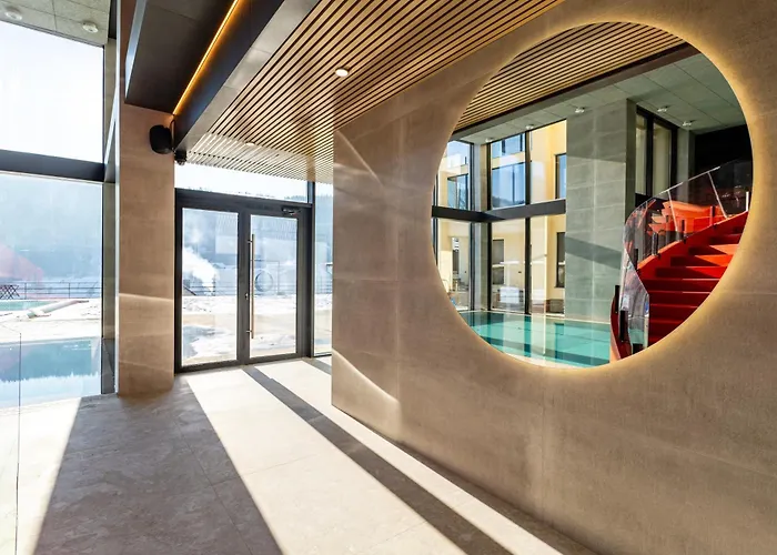 Gold Palace Wellness & 酒店 2*