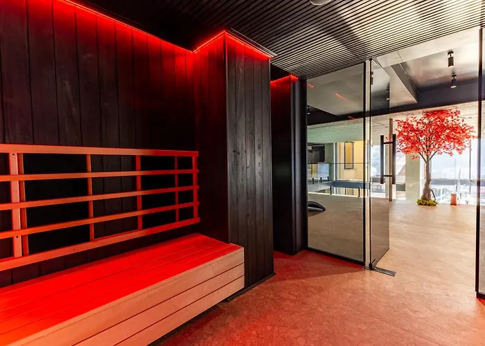 Gold Palace Wellness & 酒店