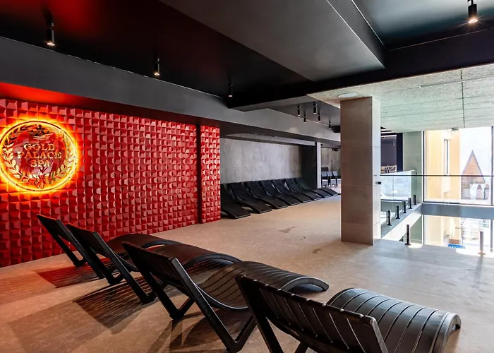 Gold Palace Wellness & 酒店 2*